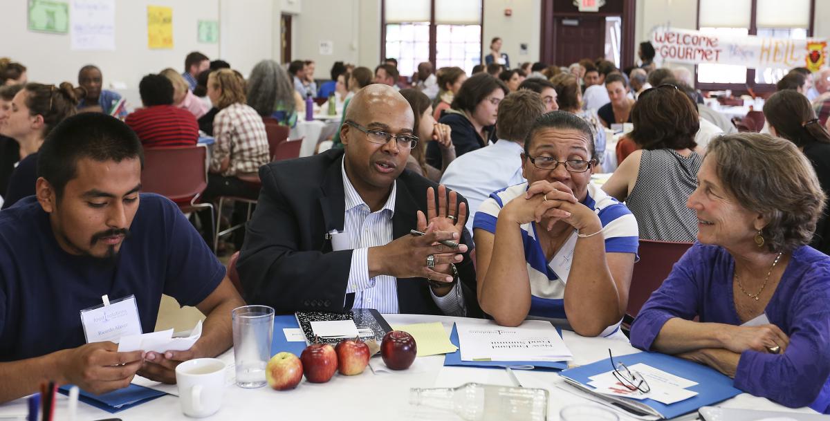 table discussion at the 2015 Food Summit